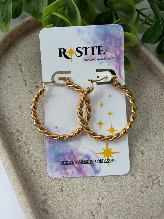 Laura Hoops